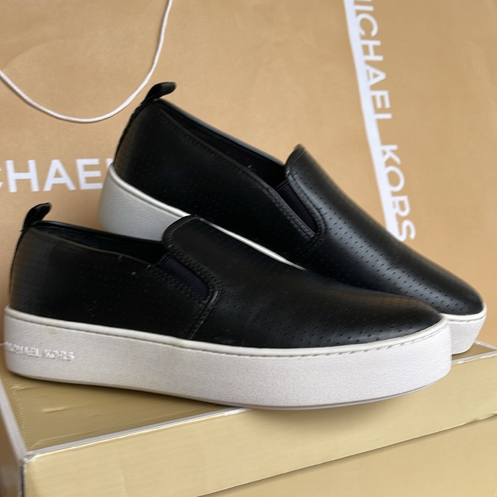Michael Kors TEDDI SLIP ON NAPPA PU PERFORATED 4959TDFP4L NIB Platforms Sneakers - Picture 5 of 16
